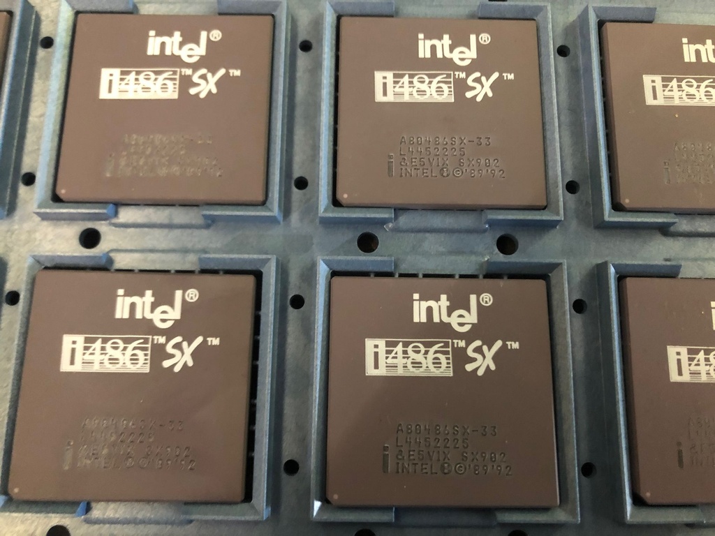 A80486SX-33 IC PGA-168 MPU