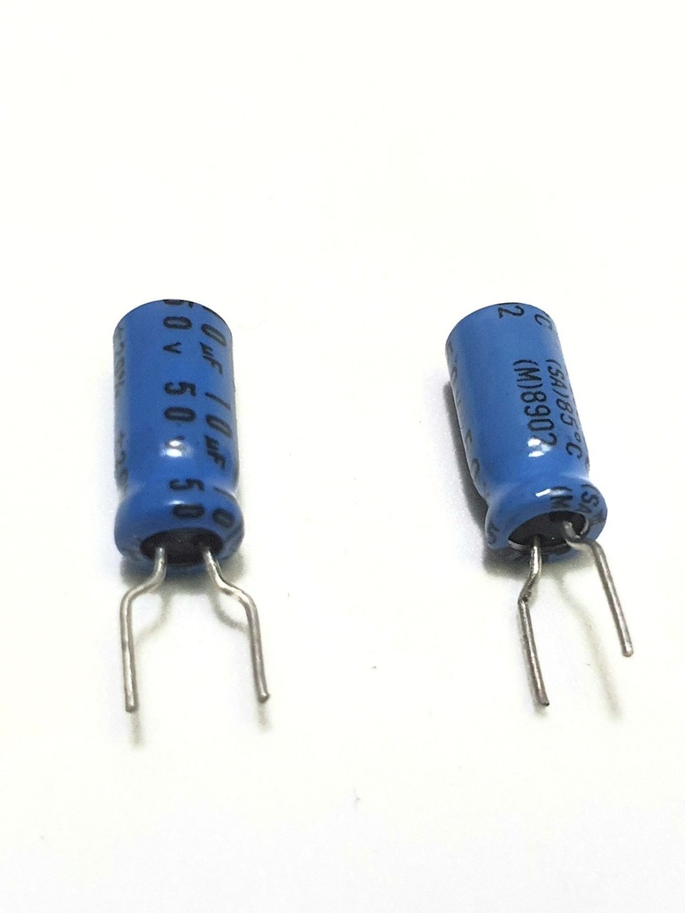 CON1050 Condensador Electrolítico Radial 10uF 50V (Pin Corto)