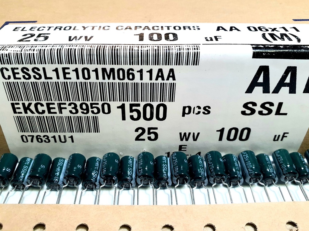 CESSL1E101M0611AA Condesador Electrolítico Radial 100uF 25V