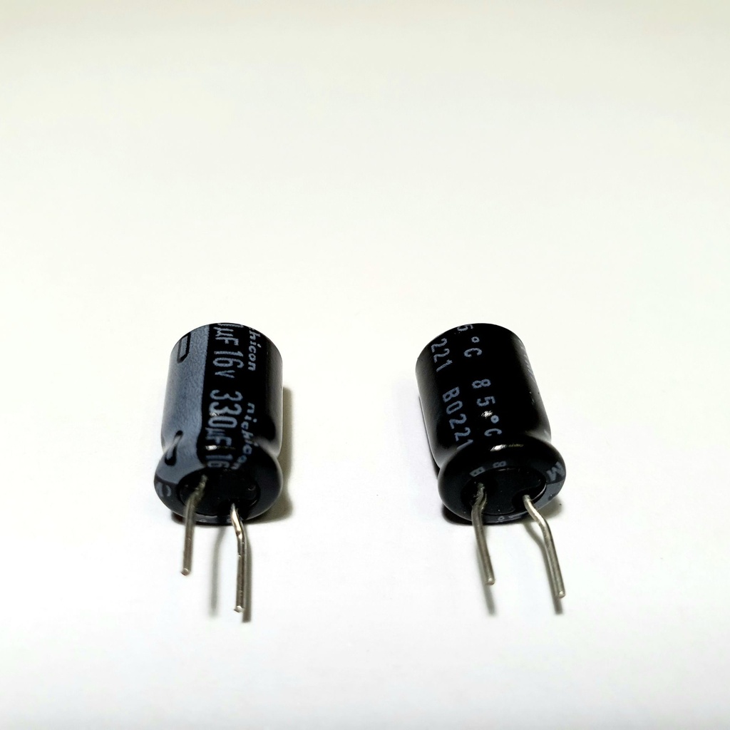 UVR1C331MPA1FA Condesador Electrolítico Radial 330uF 16V