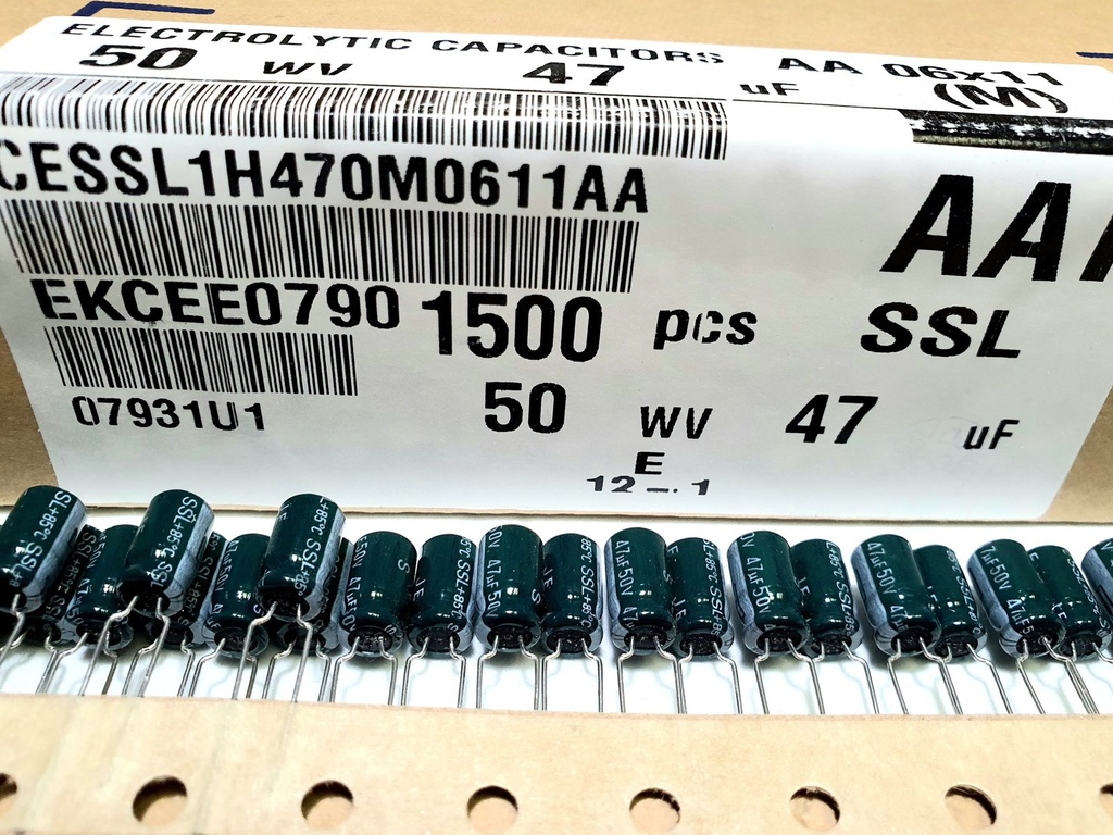 CESSL1H470M0611AA Condesador Electrolítico Radial 47uF 50V
