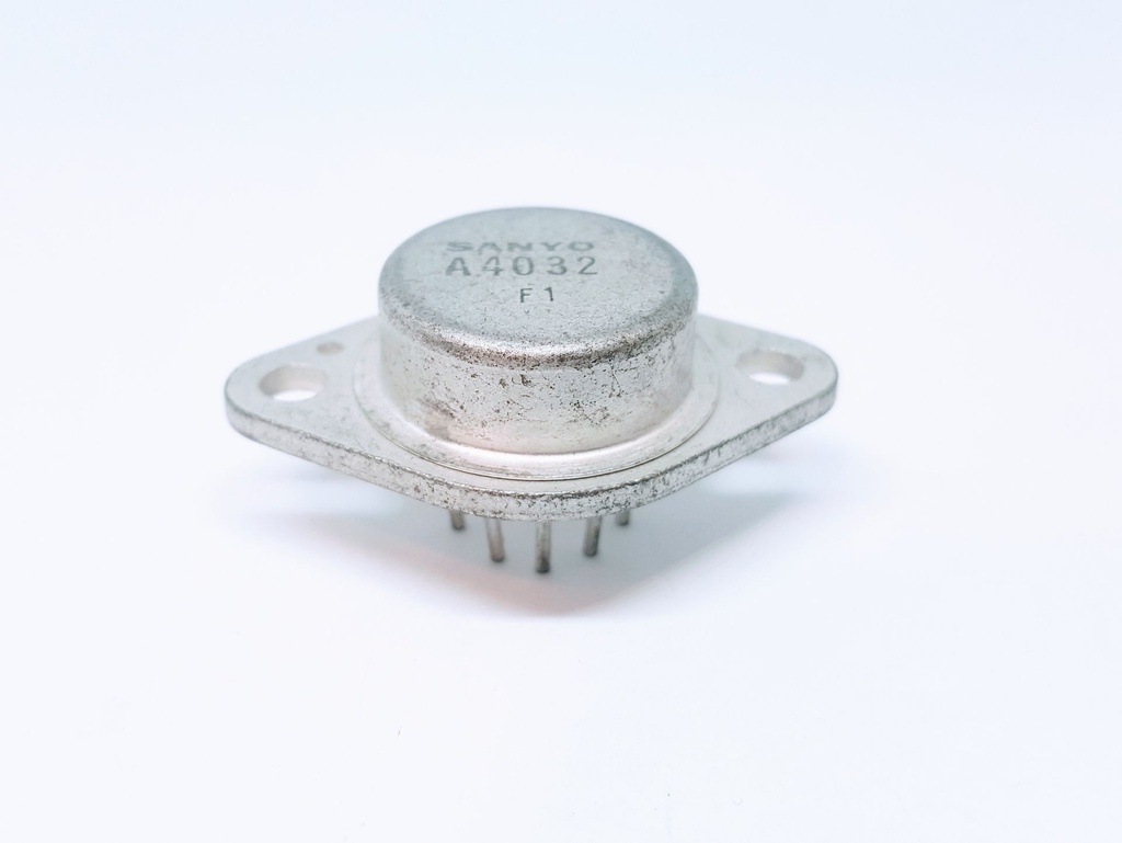 LA4032 Transistor TO-3 9 Pins